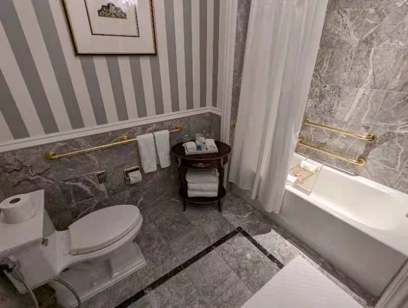 St. Regis New York, Madison Suite