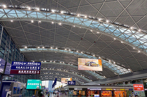 南方航空CZ6944 成都—乌鲁木齐成都玩的时间还没往返飞行时间长 南方航空CZ6944 成都—乌鲁木齐成都玩的时间还没往返飞行时间长