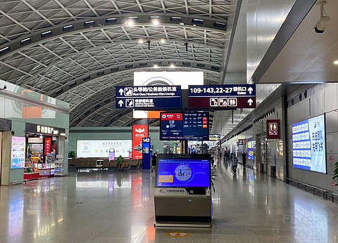 南方航空CZ6944 成都—乌鲁木齐成都玩的时间还没往返飞行时间长 南方航空CZ6944 成都—乌鲁木齐成都玩的时间还没往返飞行时间长