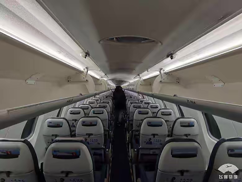 ൺ  ĺ ò - CRJ900NG