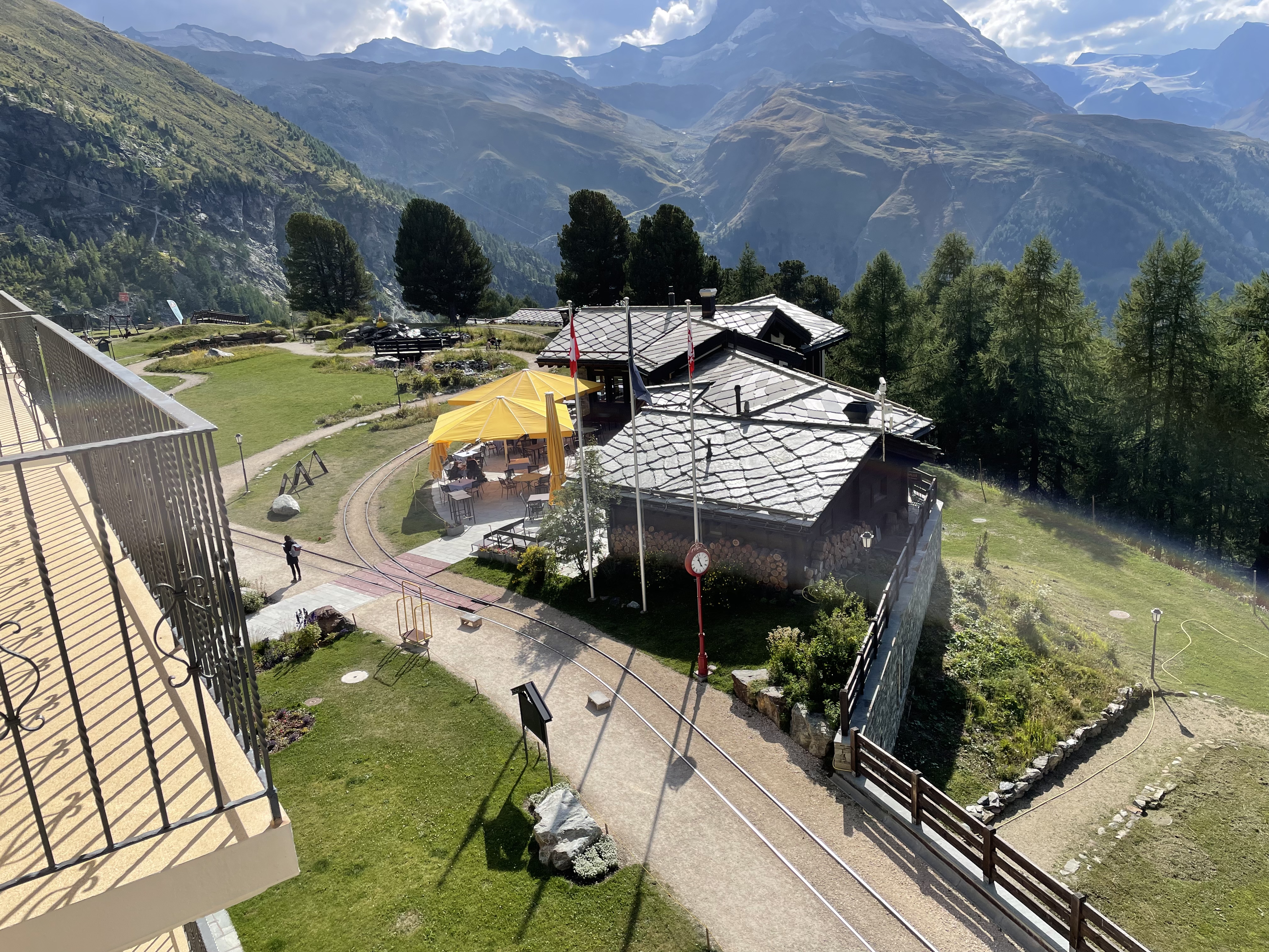 LHW  ʿ ɶRiffelalp Resort 2222 