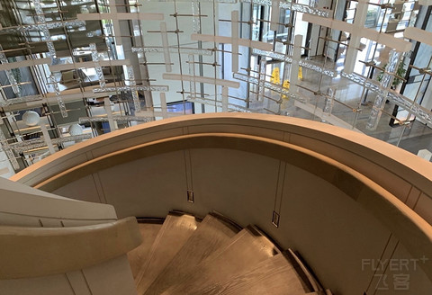 第6集|选择一个安静的城市去看海-打卡烟台鑫广万豪酒店