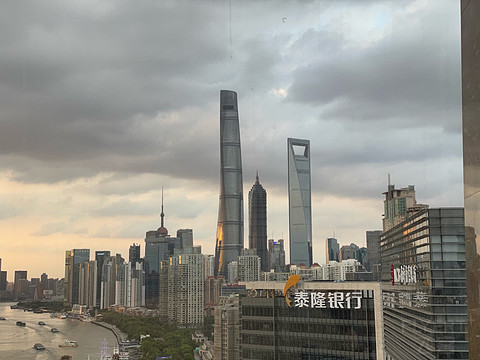 浦东JW万豪侯爵送一万积分 套房体验