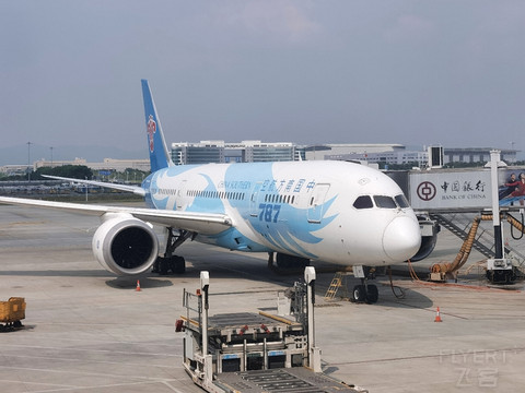 「昨夜梦西子，今朝醉杭州」开箱T4航站楼，南航777商务舱体验，杭州HGH-广州CAN#金秋送里#
