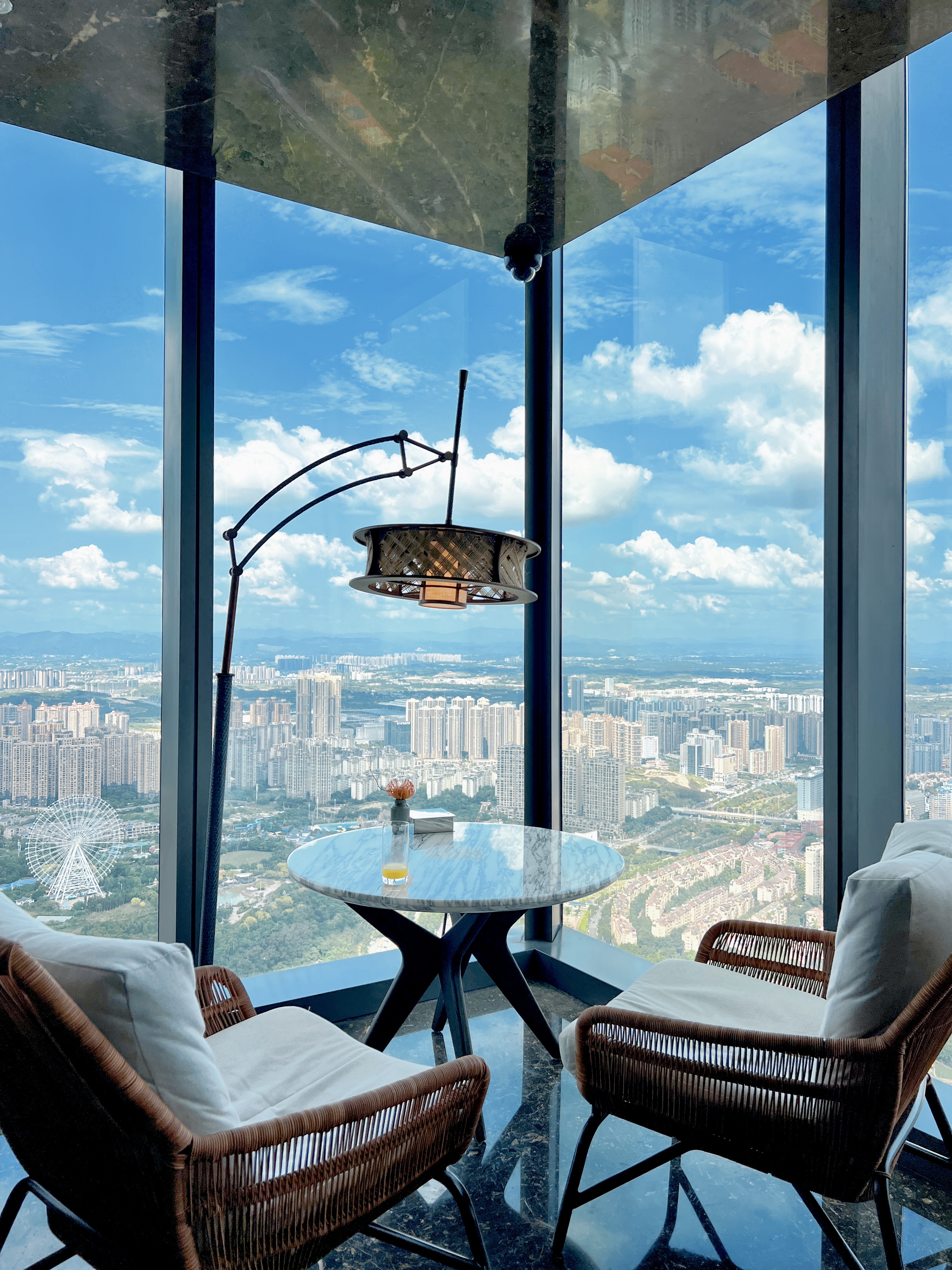 Shangri-la Nanning, Ƶ컨壿