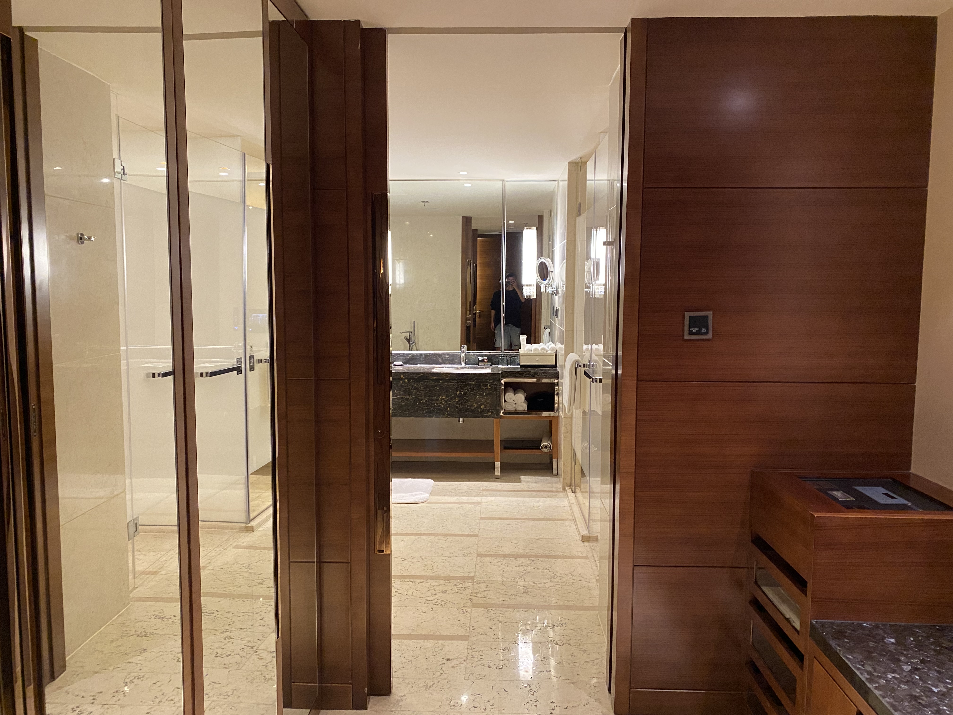 ԥ֣ķ˹صEpisode 2̵֣JWƵ JW Marriott׷Executive Suite