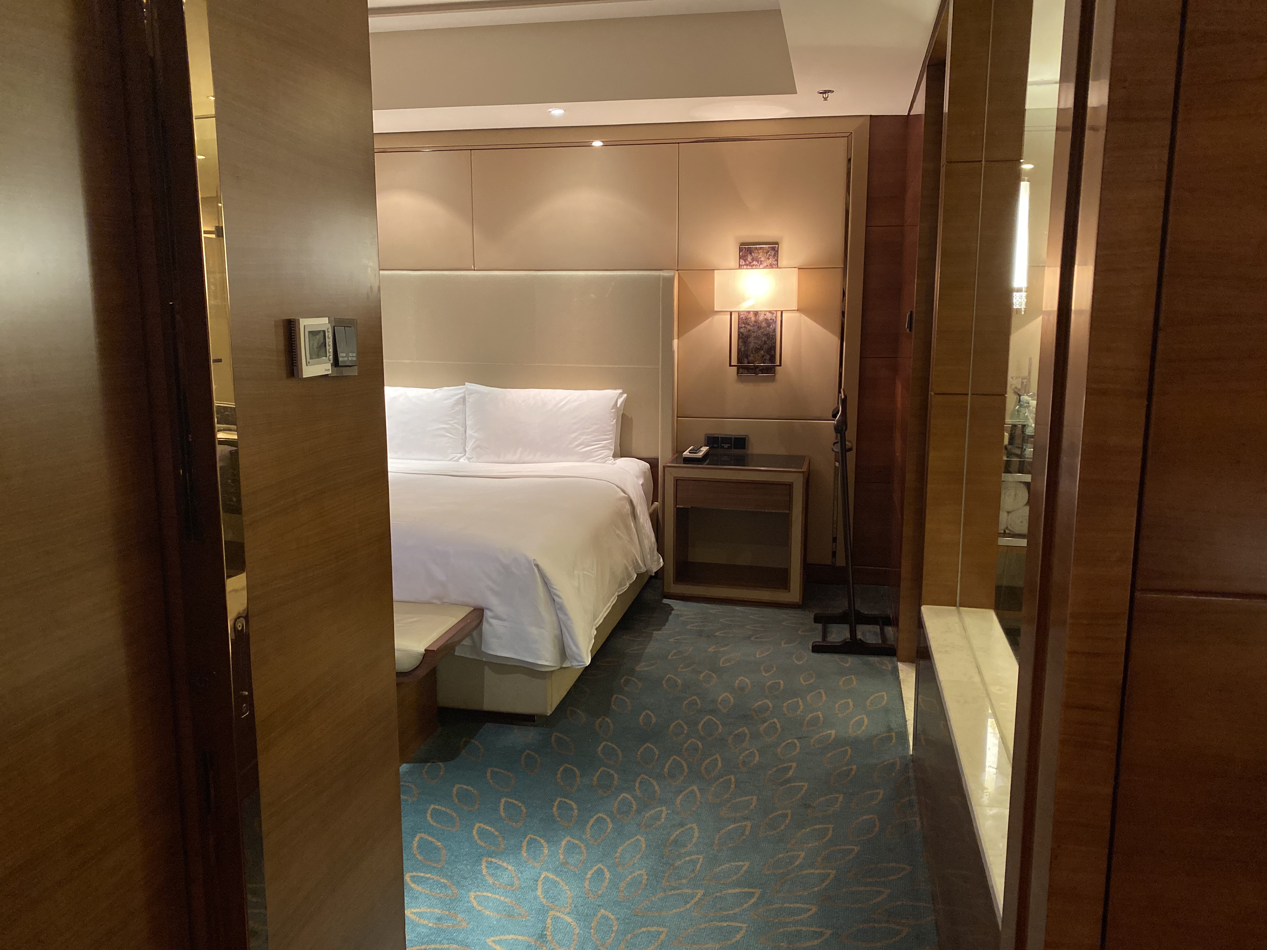ԥ֣ķ˹صEpisode 2̵֣JWƵ JW Marriott׷Executive Suite