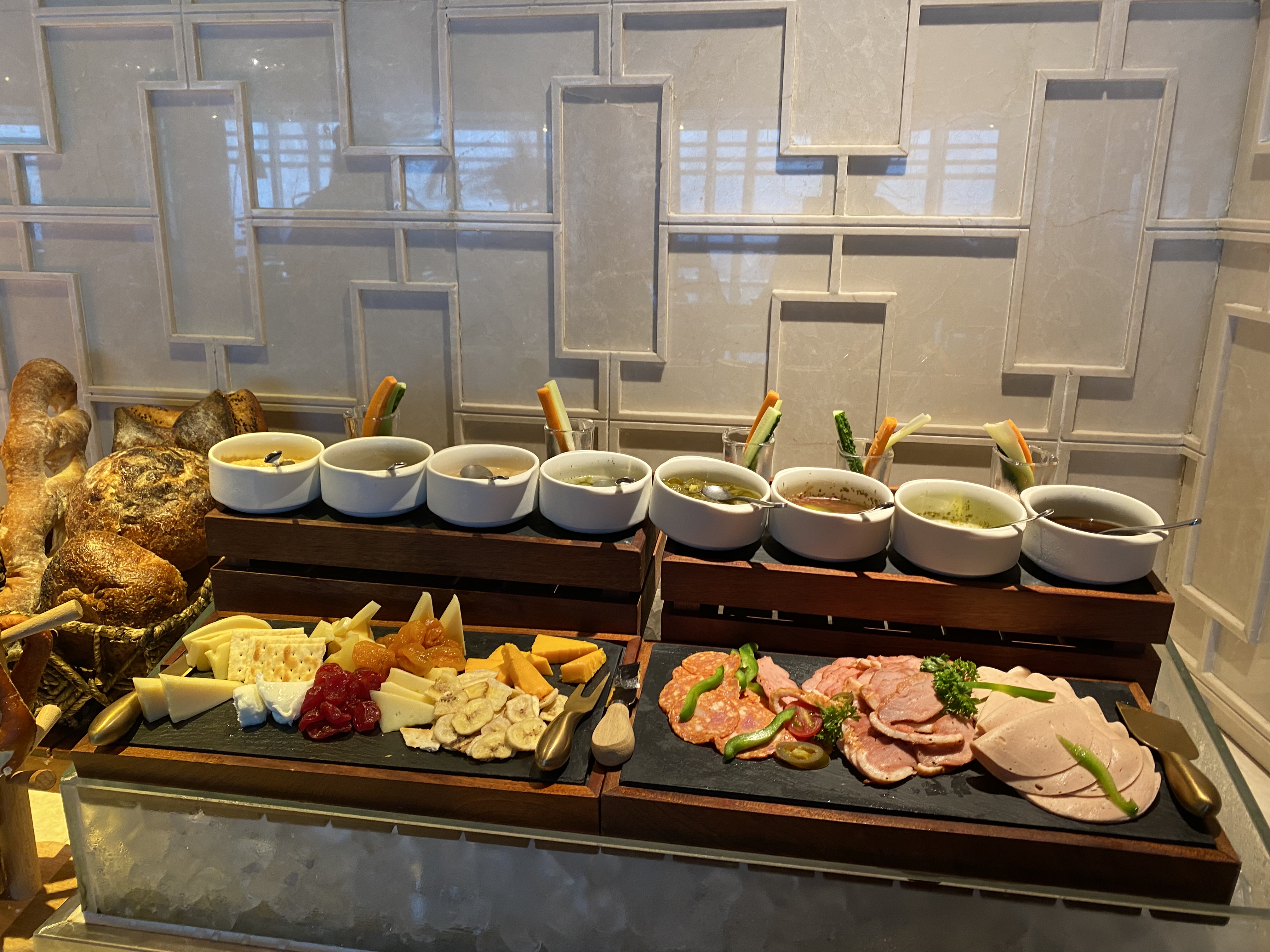 ԥ֣ķ˹صEpisode 2̵֣JWƵ JW Marriott׷Executive Suite