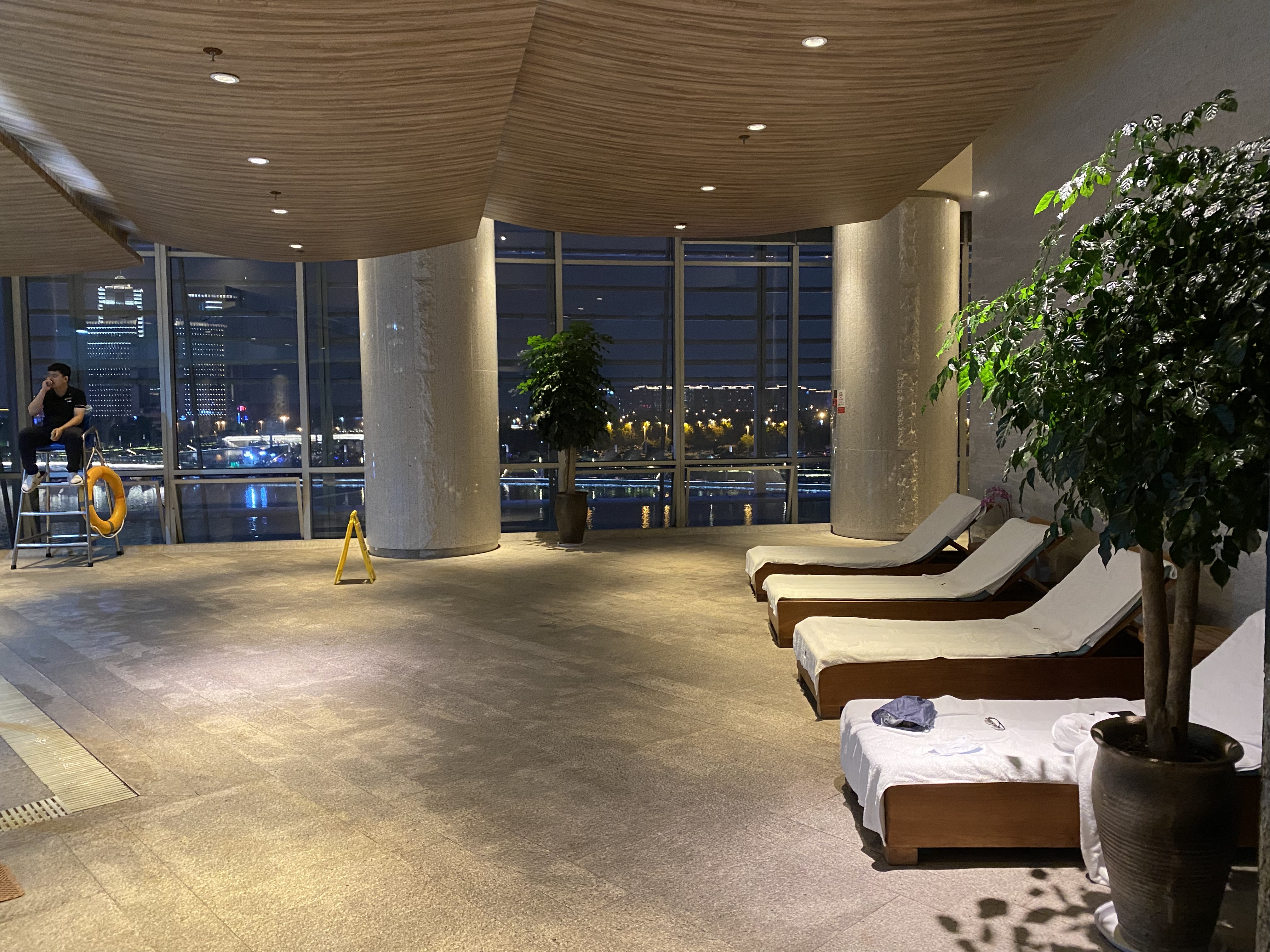 ԥ֣ķ˹صEpisode 2̵֣JWƵ JW Marriott׷Executive Suite