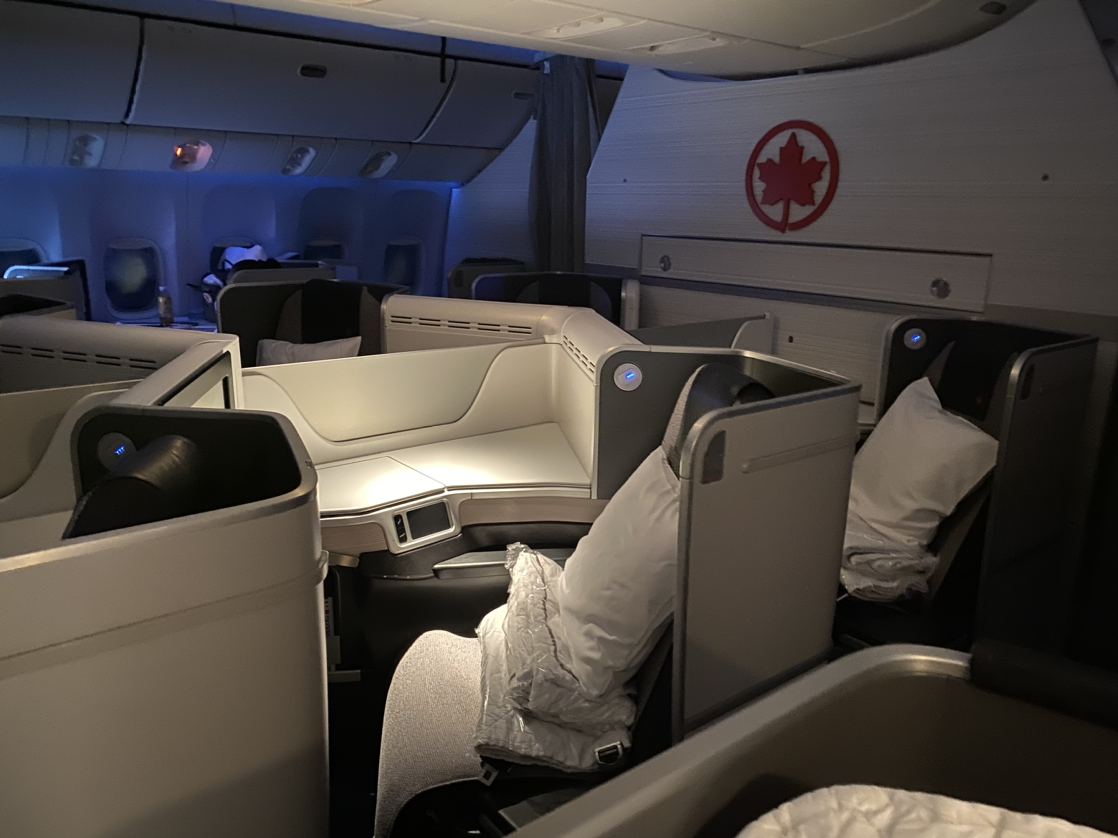 Ӻ׶-׶ ǿϢAir Canada Signature Suite