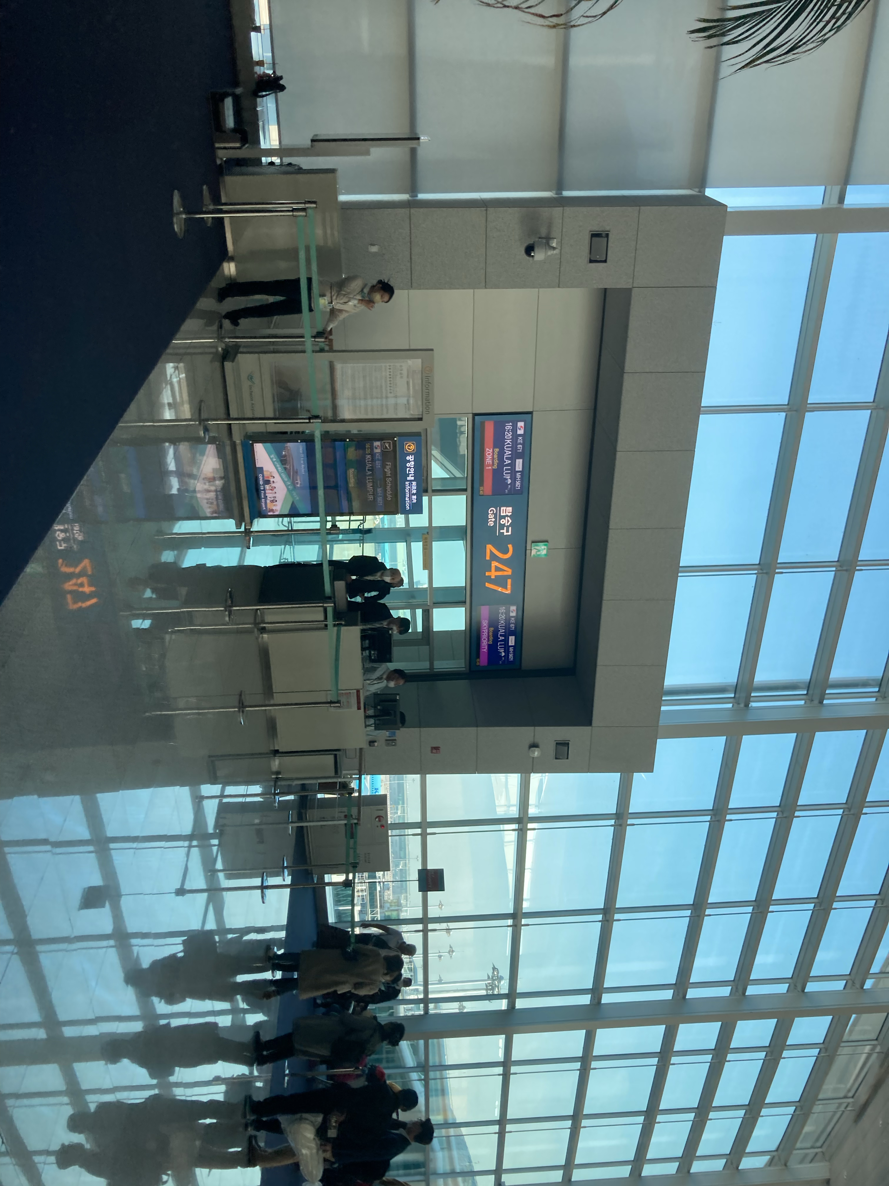 2/2󺫺KE806-KE671 TSN-ICN-KUL