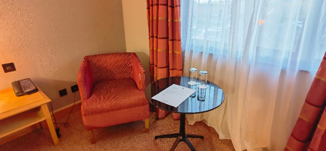 ӢSWINDON HILTON DOUBLETREE˹¶ϣ