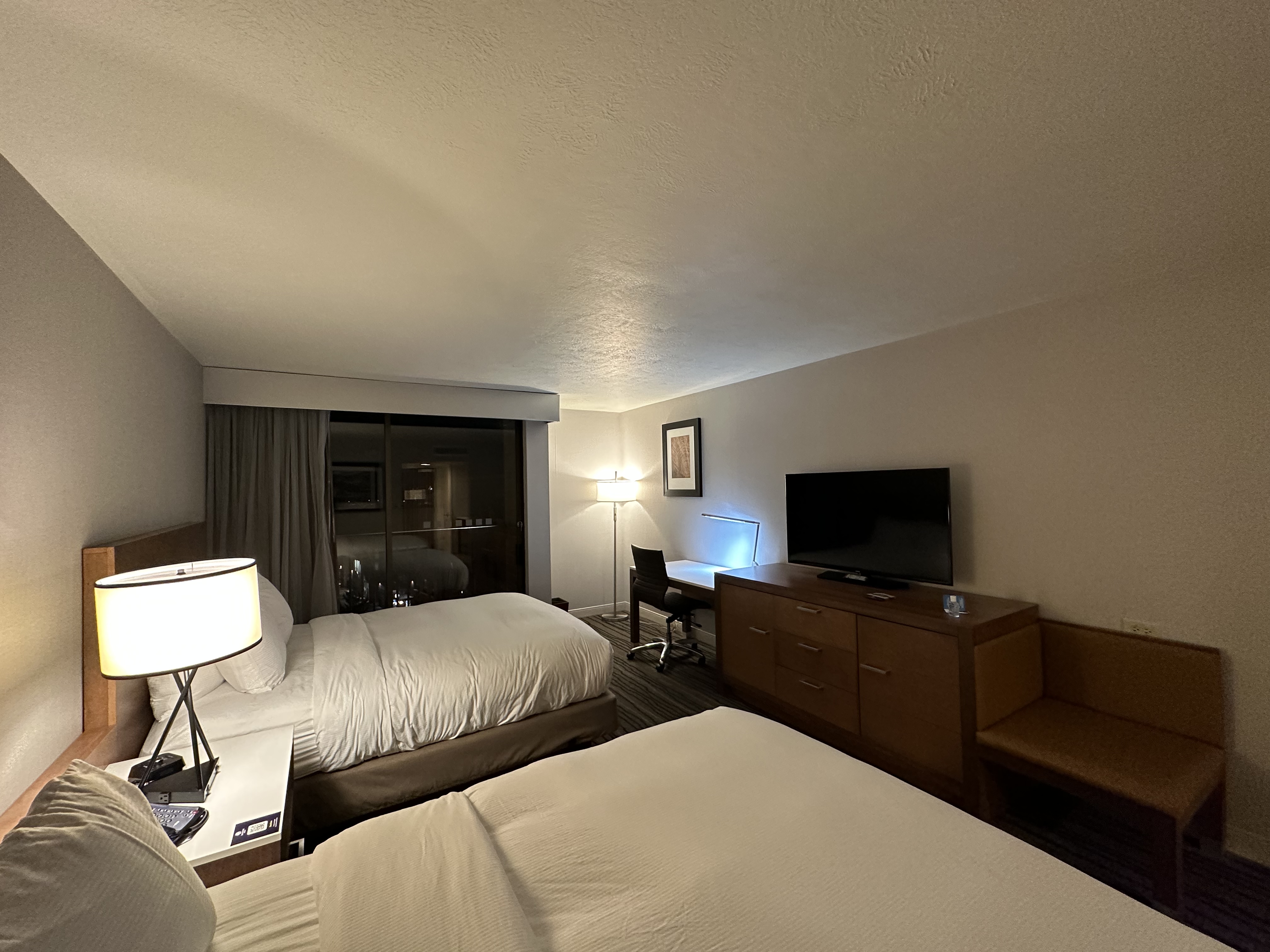 ɴ׸ϣ־Ƶ DoubleTree by Hilton Helena Downtown