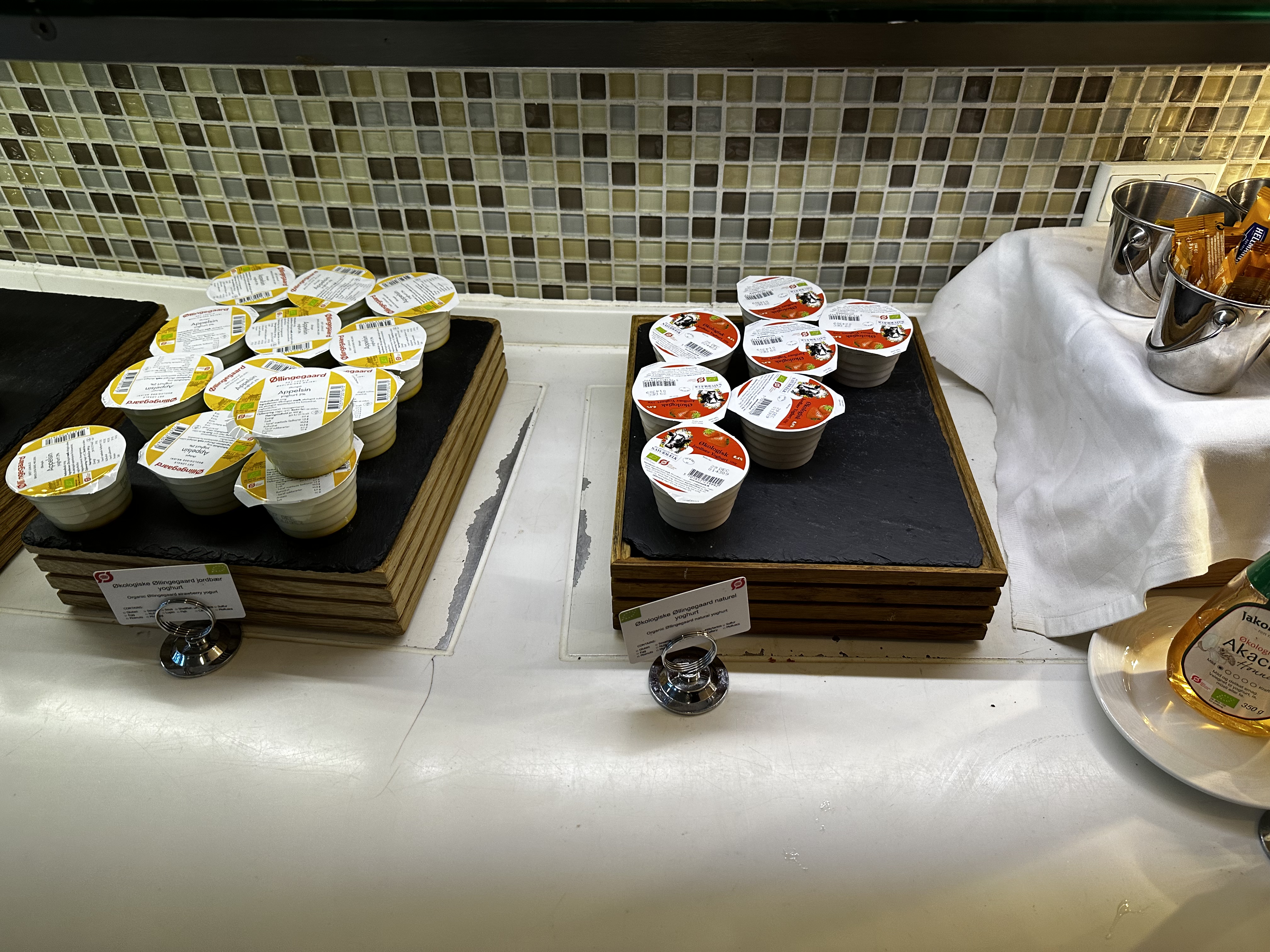 22W26 籾˫ʹڼվƵ Crown Plaza Copenhagen Towers