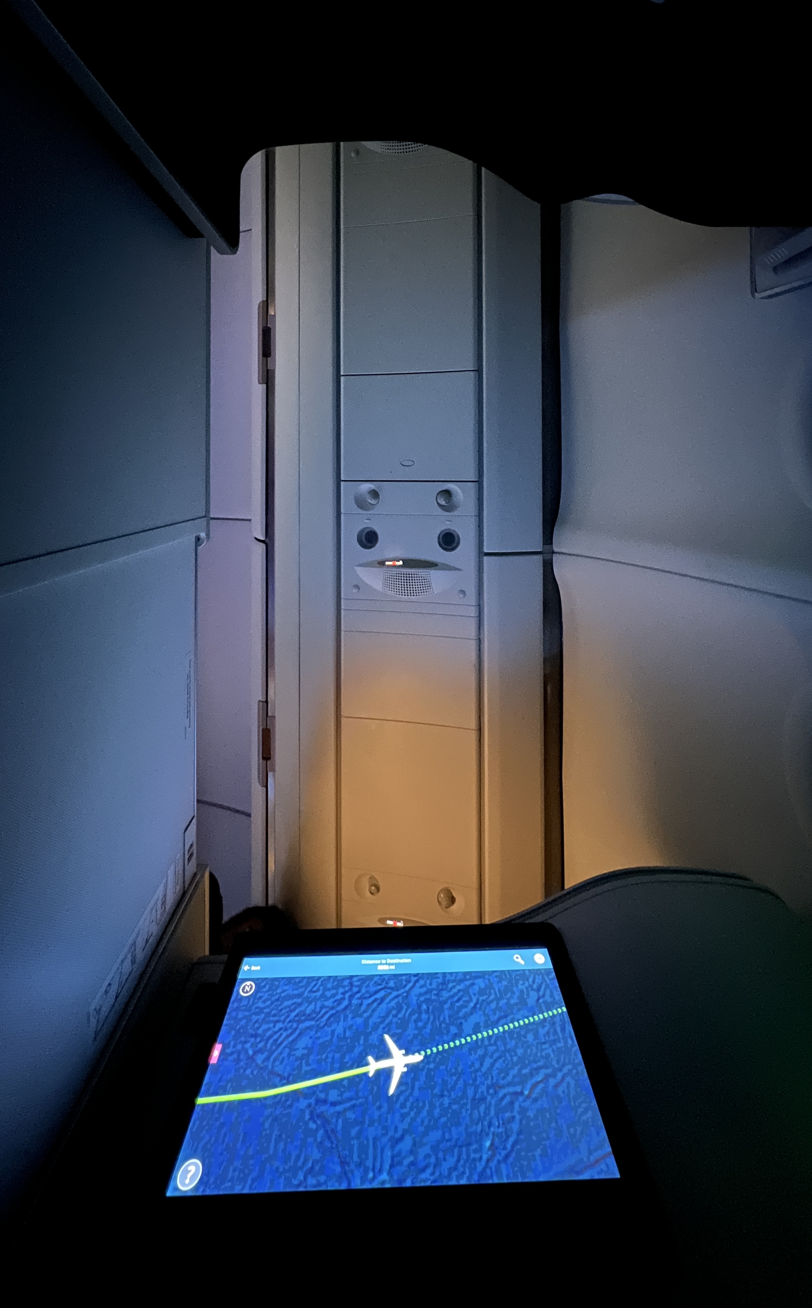  -ɼ | A339 Delta One Suite