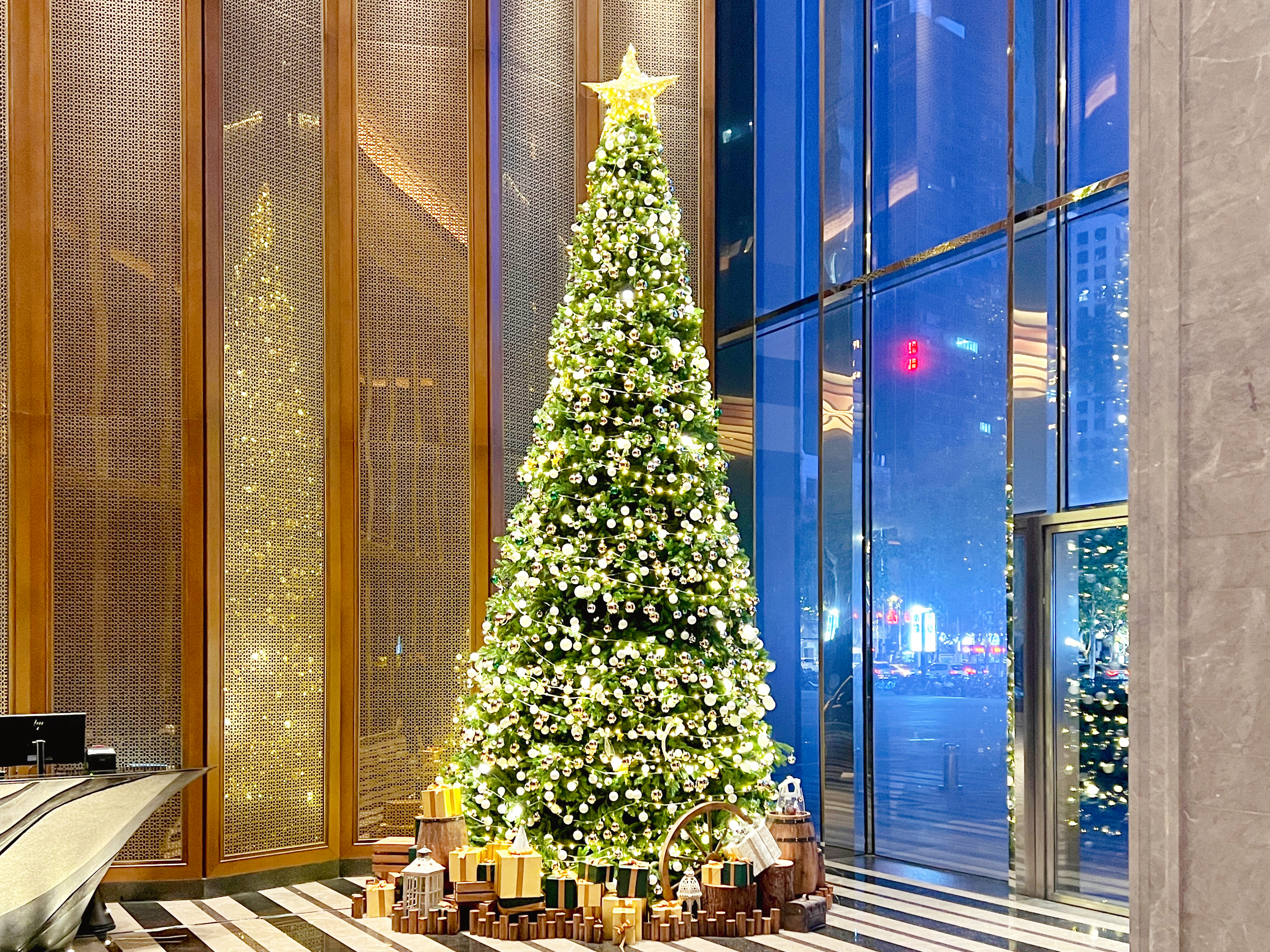 MERRY CHRISTMAS  Ͼ˼The Ritz-Carlton, Nanjing ׷