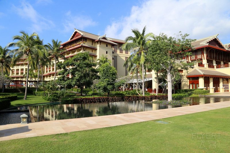 Sanya--The Ritz Carlton Sanya Sanya Yalong Bay Garden (15).JPG