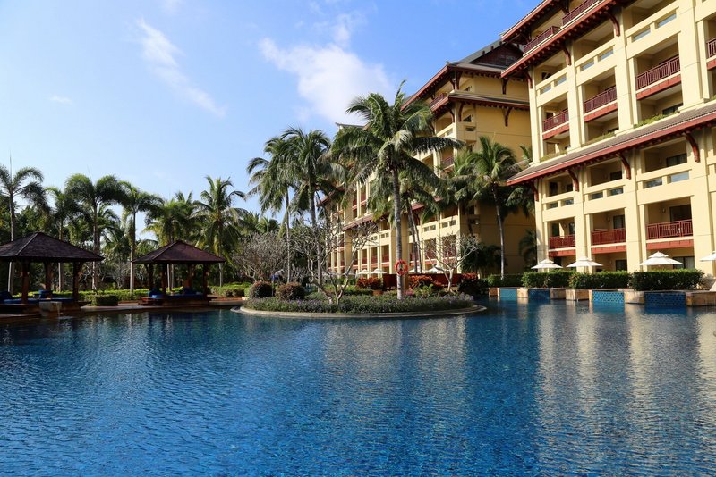 Sanya--The Ritz Carlton Sanya Sanya Yalong Bay Pools (28).JPG