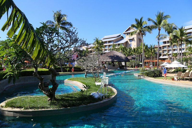 Sanya--Hilton Sanya Yalong Bay Pools and Garden (55).JPG