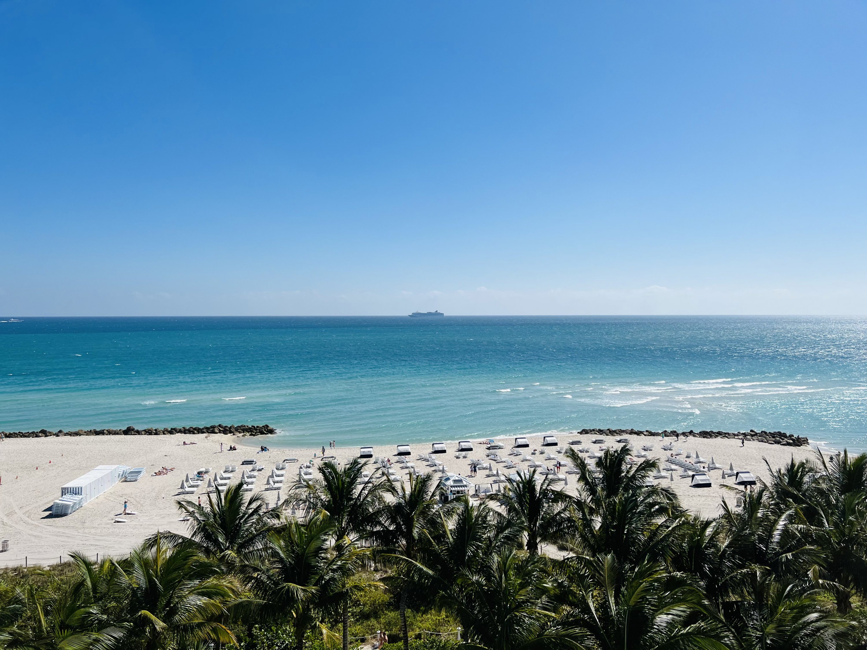 ׷Ocean Front Suite at the Miami South Beach Edition