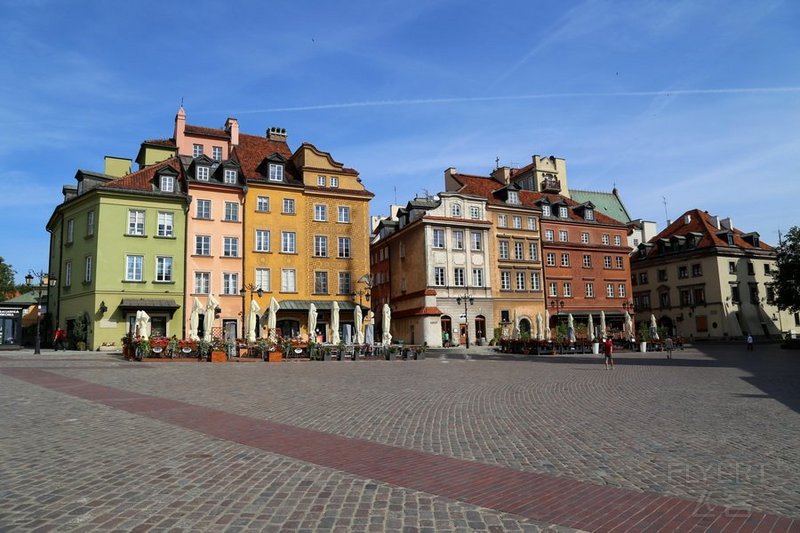 Warsaw Old Town (76).JPG