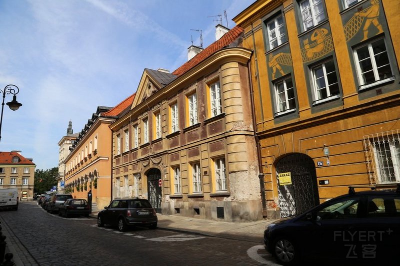 Warsaw Old Town (101).JPG