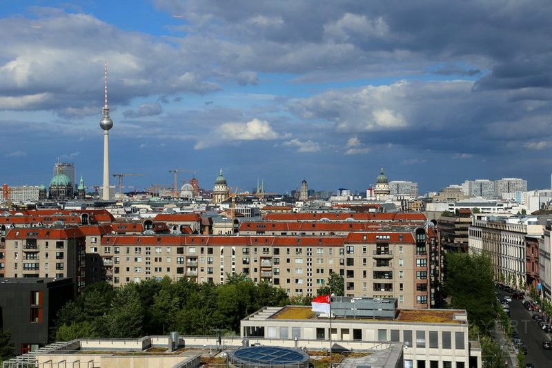 Berlin--Berlin Marriott Hotel Executive Lounge View (7).JPG