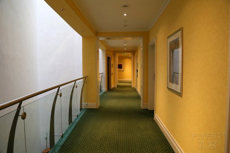 Leipzig--Hotel Fuerstenhof Luxury Collection Hallway (1).JPG