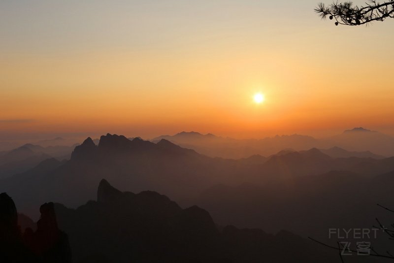 Mount Sanqingshan National Park Sunset (11).JPG