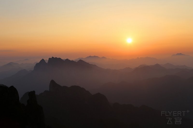 Mount Sanqingshan National Park Sunset (18).JPG