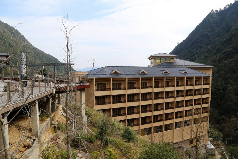 Mount Sanqingshan National Park--Hilton  Sanqingshan Resort Exterior (2).JPG
