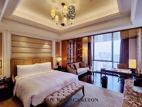 Stay @ ChengduSt. Regis/The Ritz-Carlton/Fairmont Chengduס