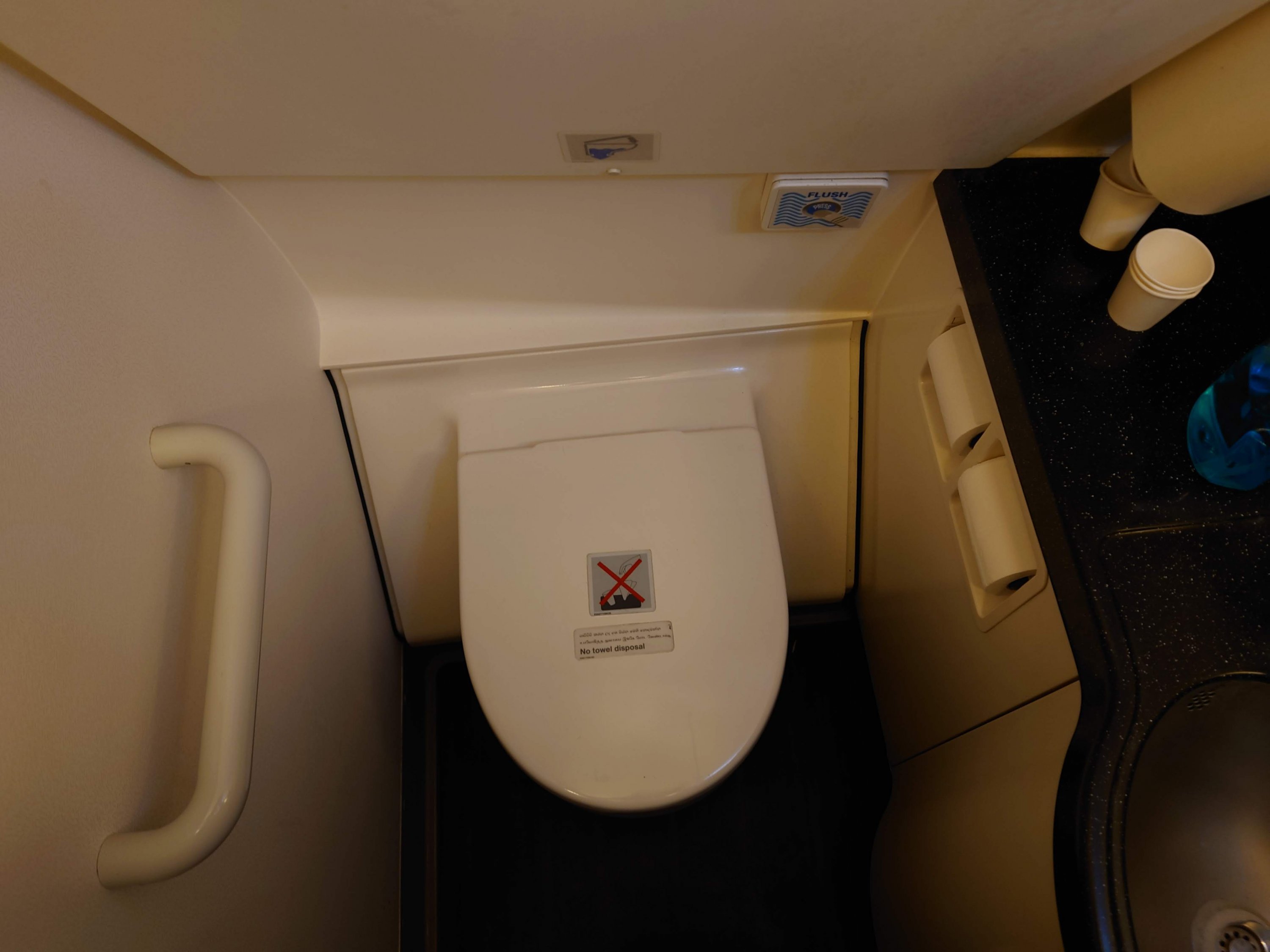 ˹ | A21N | BKK - CMB | б | 03/2022