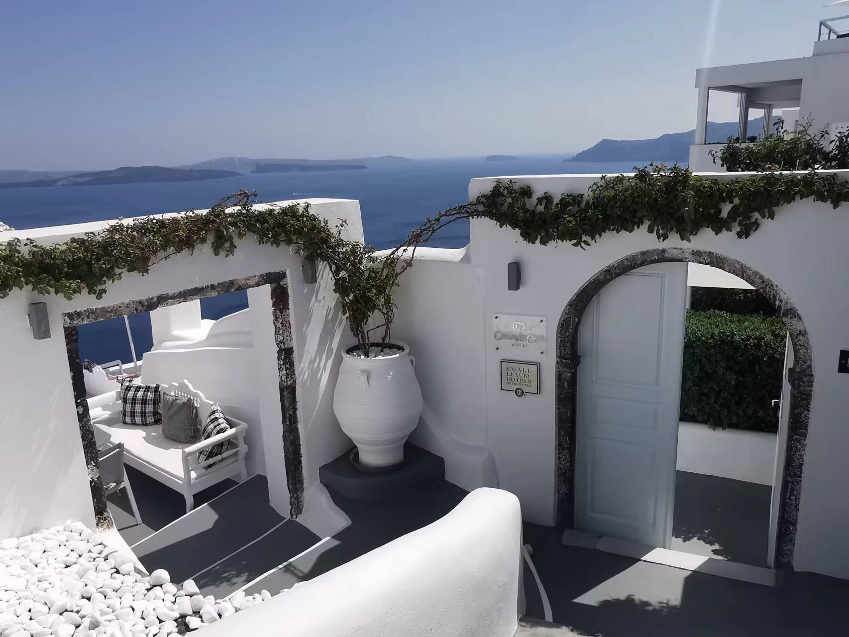 ҲʥõľƵ ̳׷Canaves Oia Boutique Hotelϸ鱨