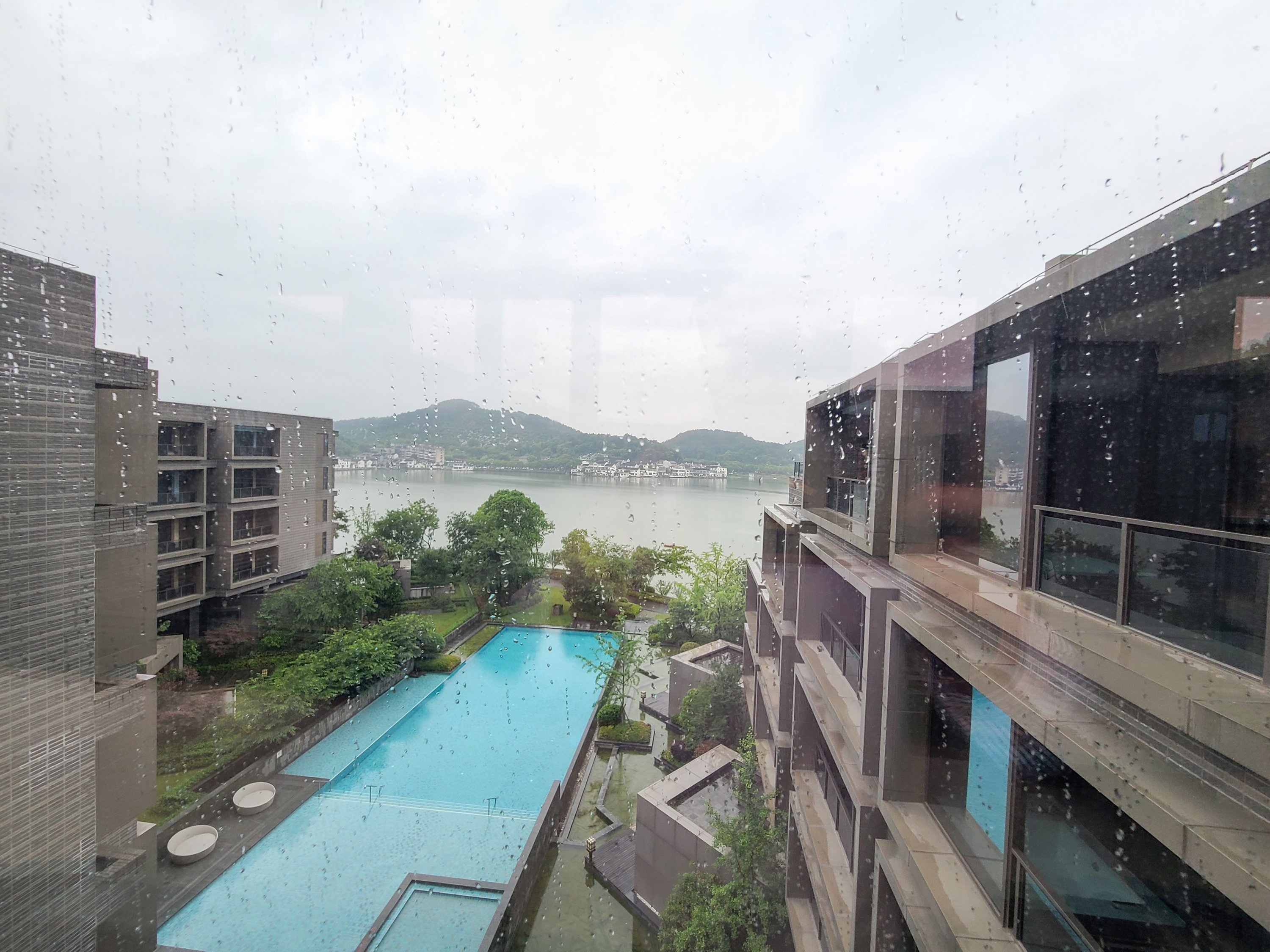 Hilton Ningbo Dongqian Lake|ǮïϣٶȼپƵ