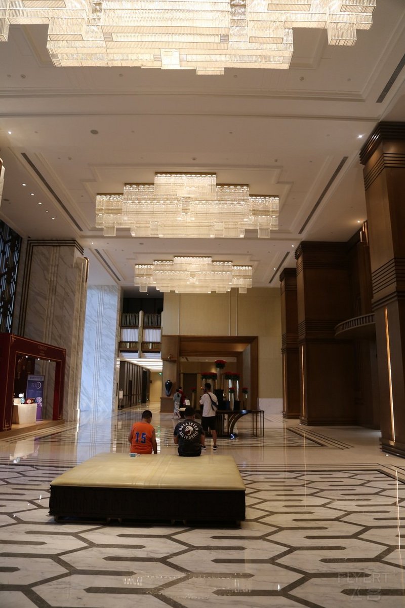 Tianjin--Conrad Tianjin Lobby (1).JPG