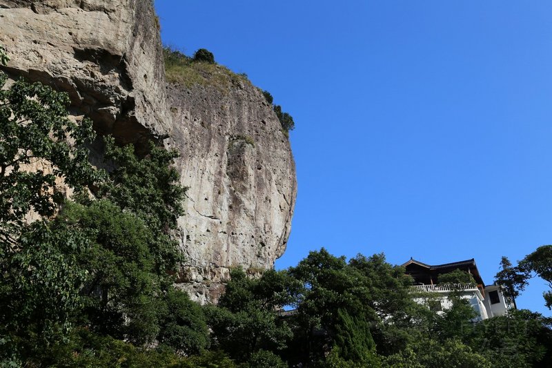 Mount Yandang--Square Cave (1).JPG