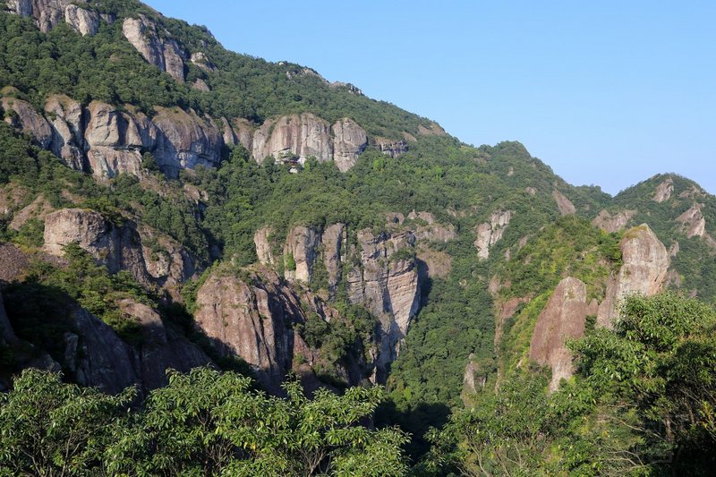 Mount Yandang--Square Cave (24).JPG