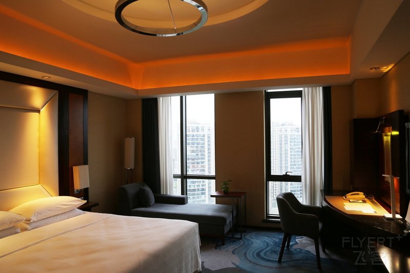 Wenzhou--Sheraton Wenzhou Hotel Room (3).JPG