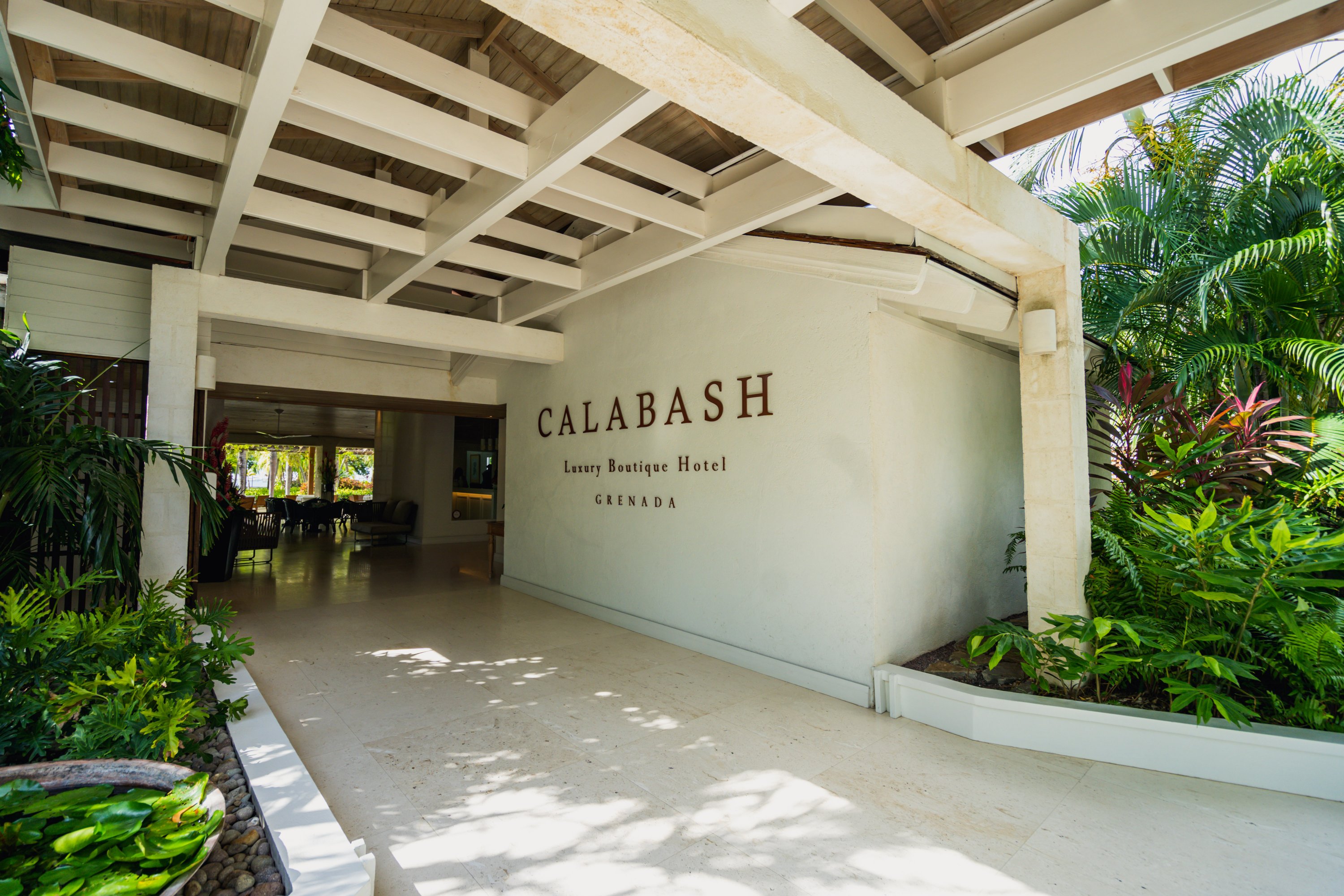 ɴ | Ķ | Calabash Luxury Boutique Hotel | ס