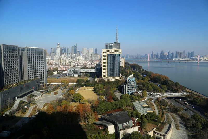 Hangzhou--The Azure Qianjiang A Luxury Collection Hotel Room (12).JPG