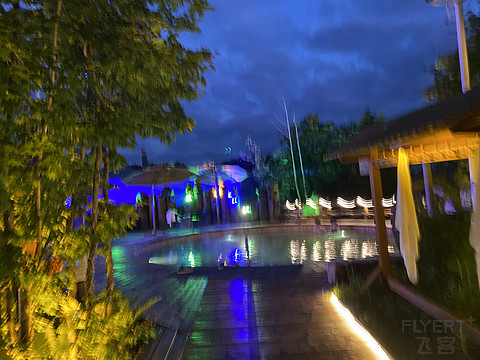 【吉林长白山】皇冠假日酒店｜山景大床房