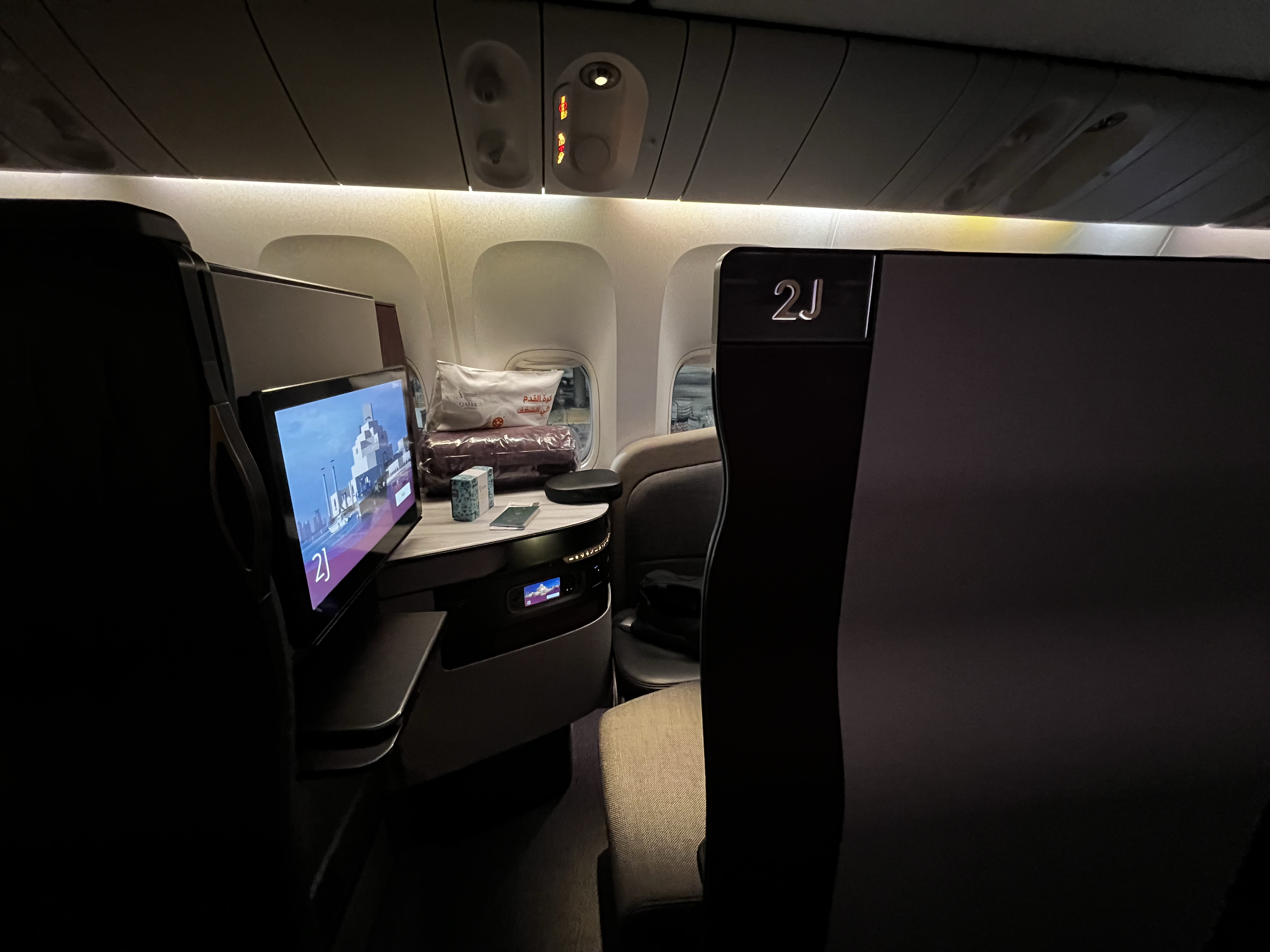 Qatar Airways_ Qsuite |Barcelona¡{-Doha-DenpasarQu