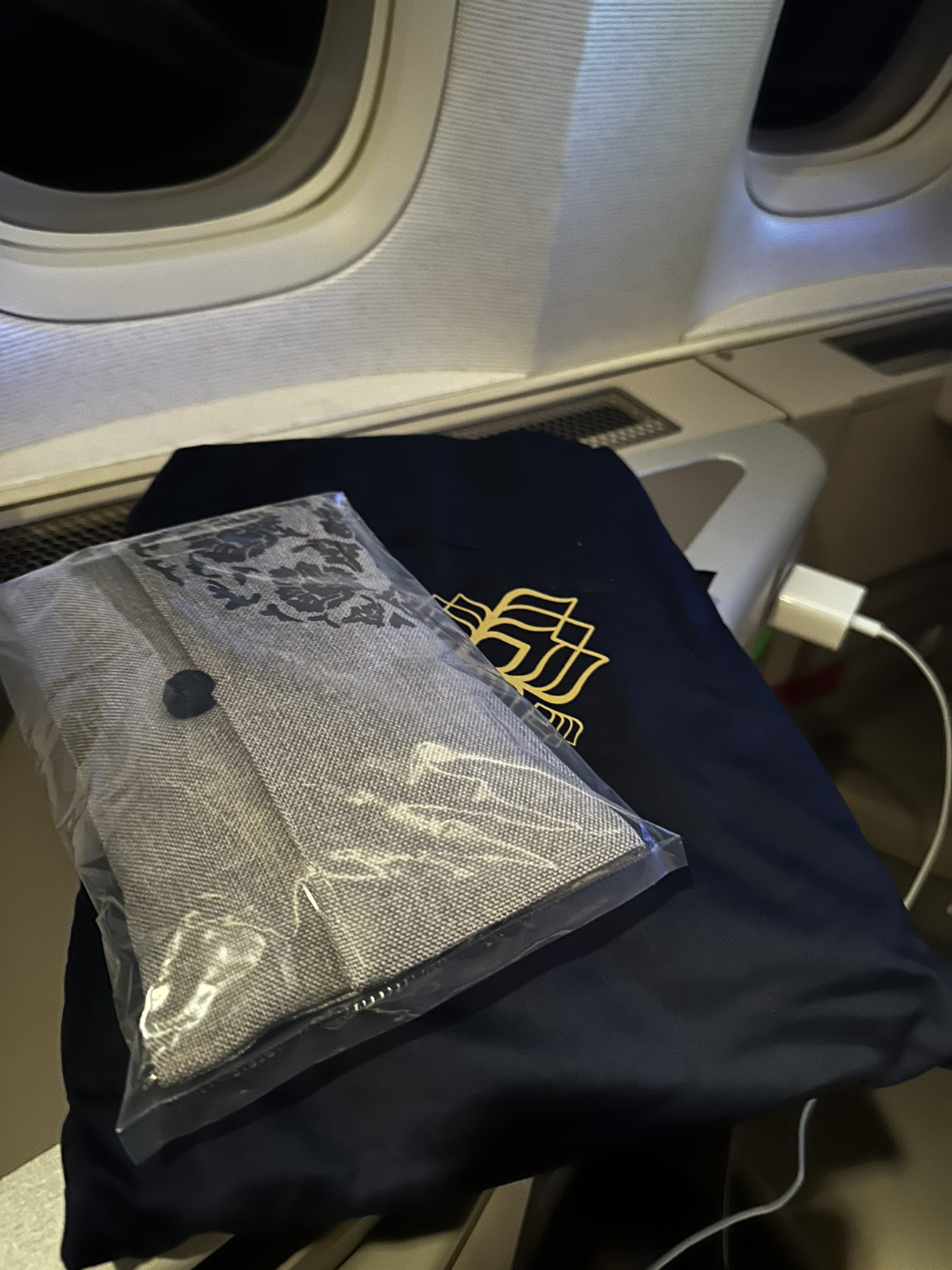 ֺһγ AKL-PVG