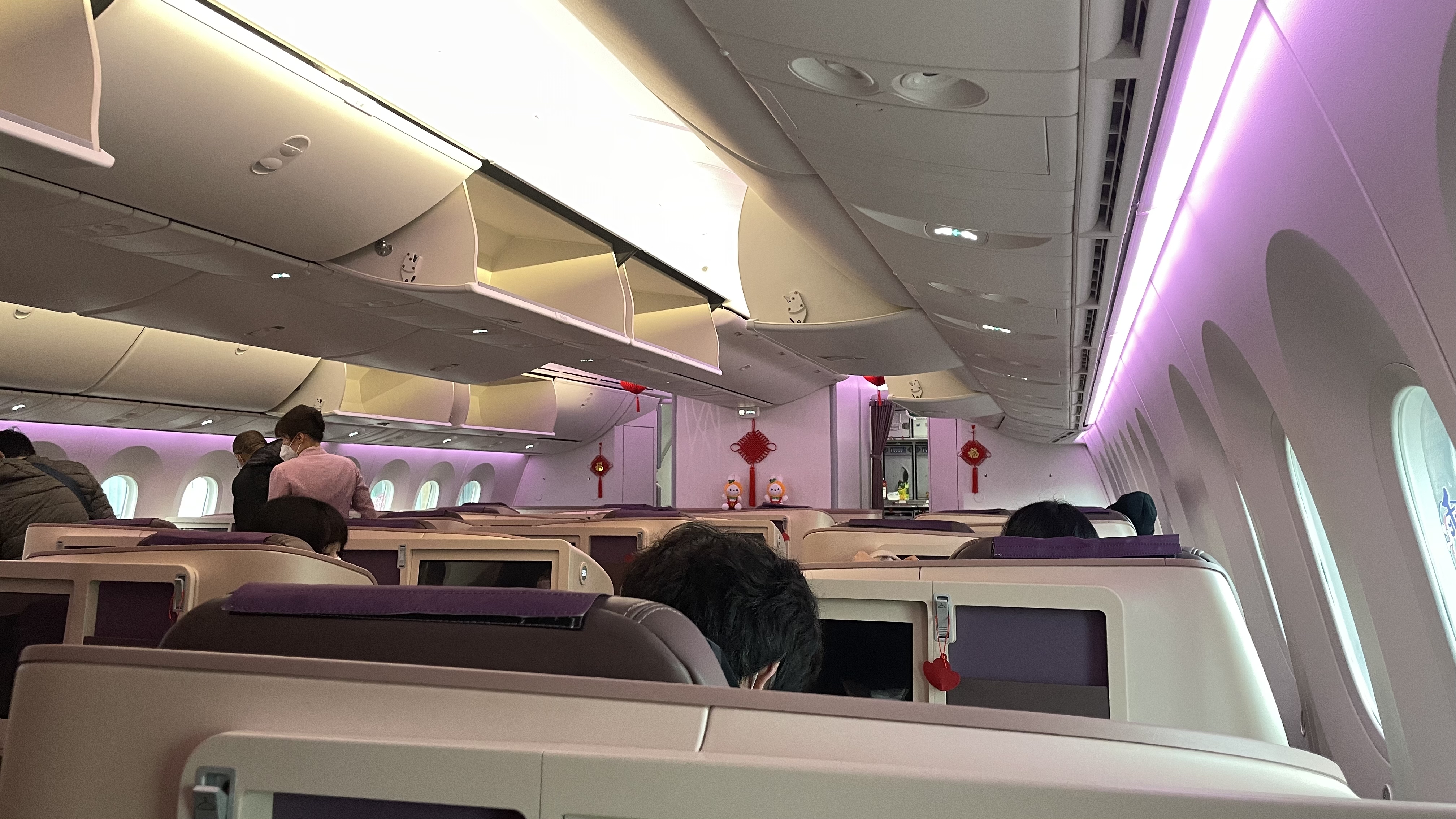 HO1609 KIX-NKG 