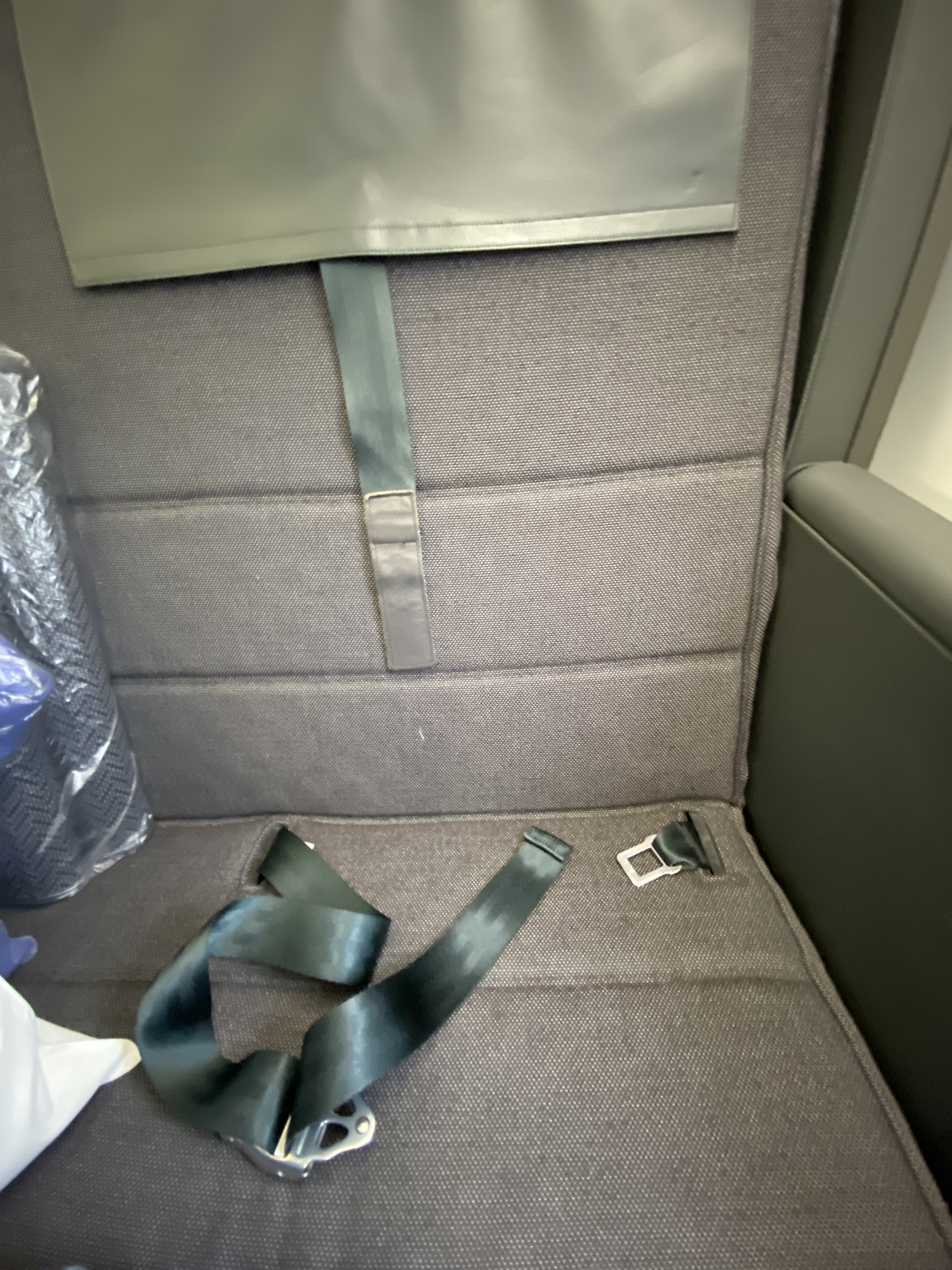 ANA The Room  HND-ORD