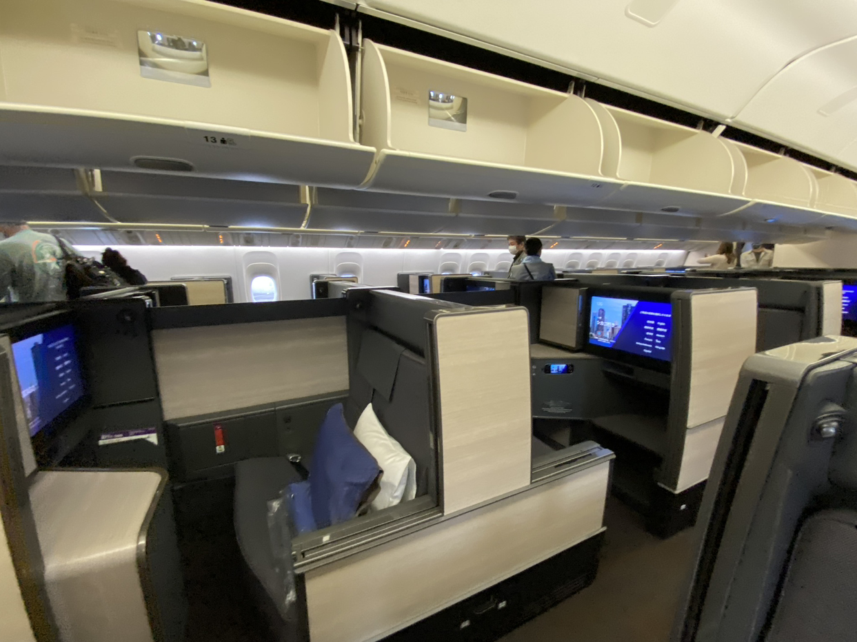 ANA The Room  HND-ORD