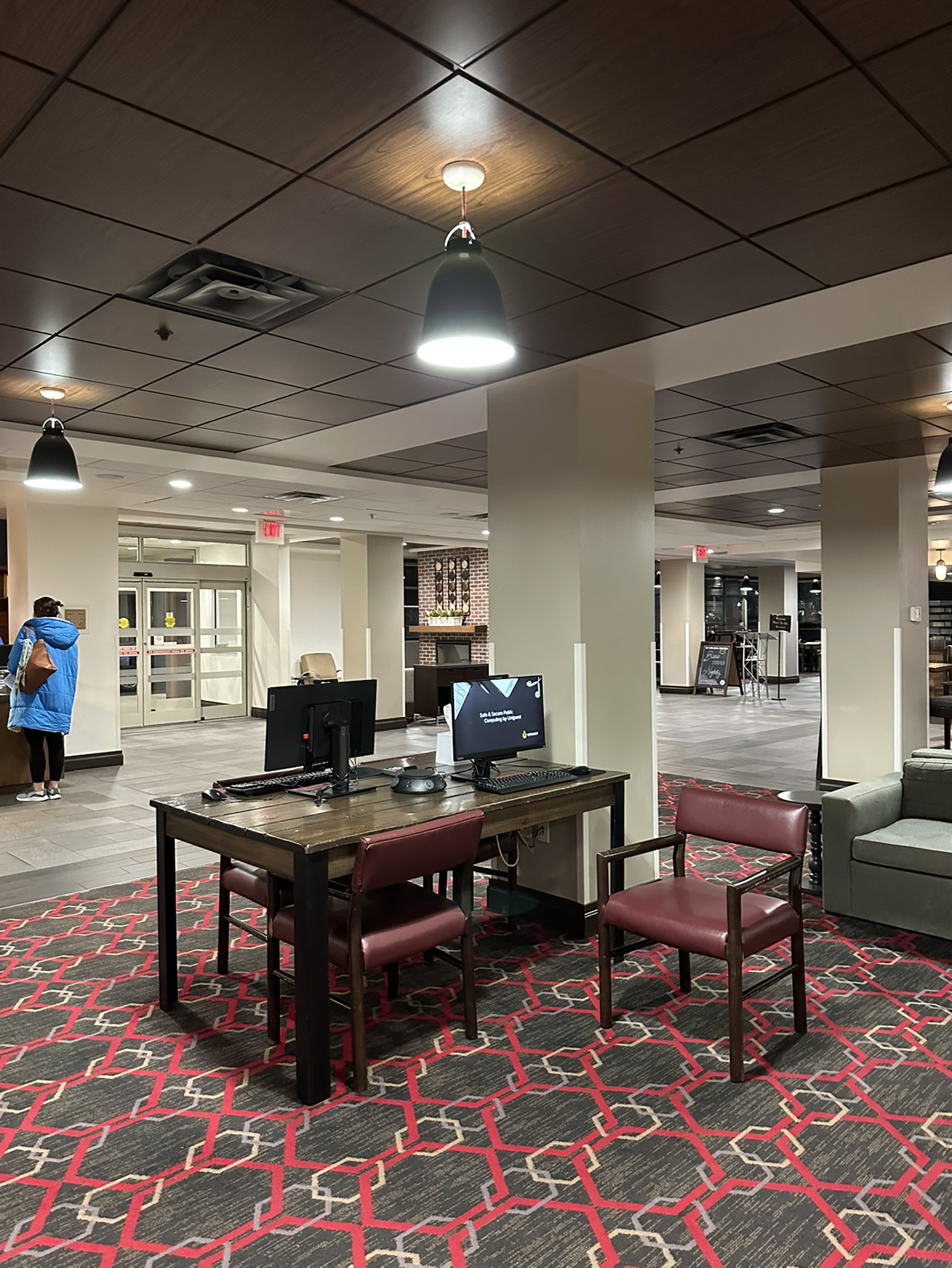 ׸˹ٸϲ Four Points by Sheraton Charleston, WV