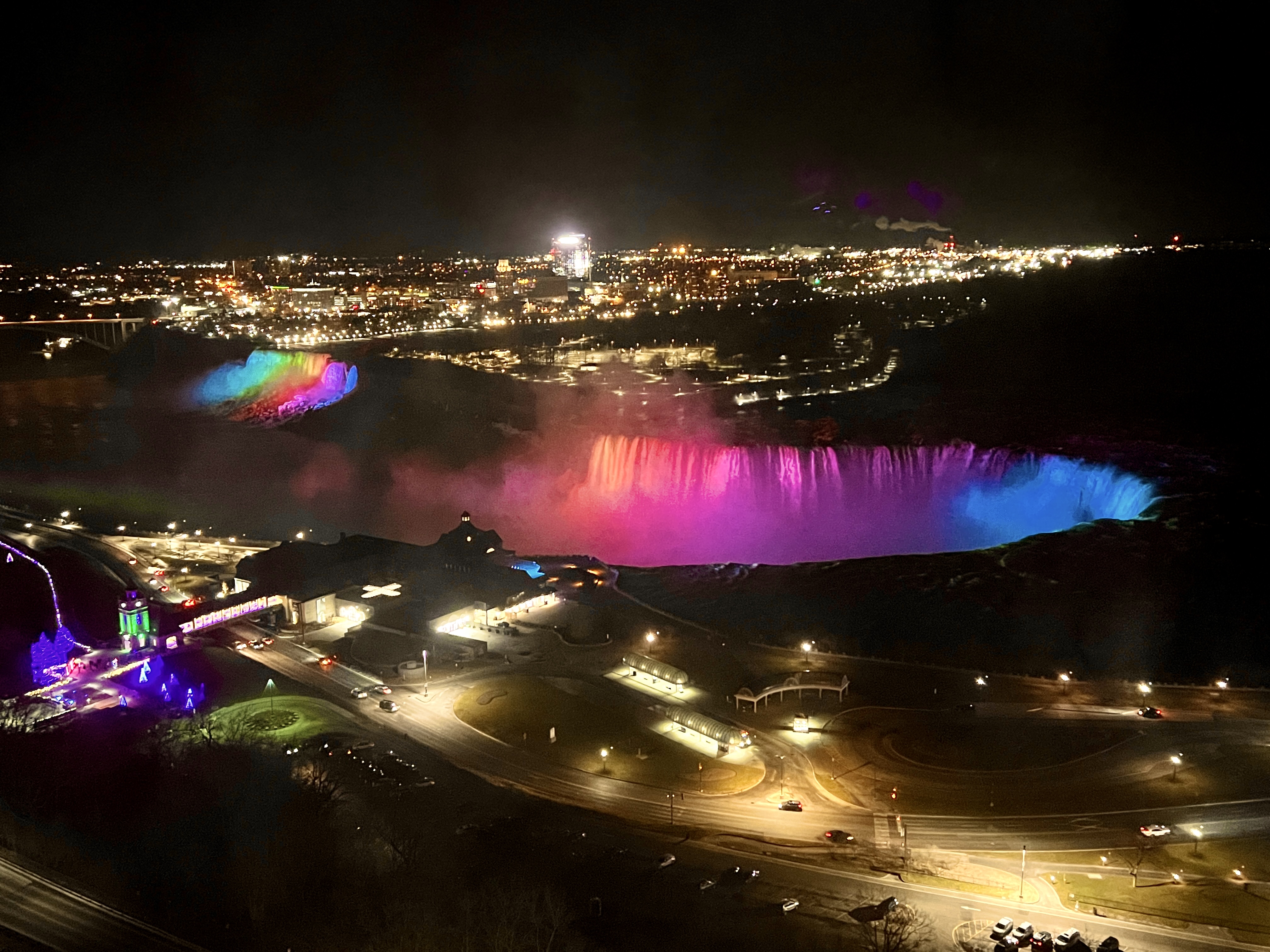 Niagara Falls Marriott on the Falls | ٲۿ