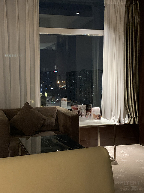 北京希尔顿逸林行政套房体验- DoubleTree by Hilton Hotel Beijing